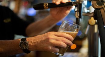 Konsumsi Alkohol di AS: Dari Pedoman Ketat ke Saran Global