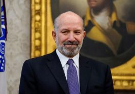 Lutnick Remehkan Dampak Putusan Tarif terhadap Negosiasi UE