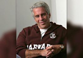 Golf di Skotlandia, Trump Diterpa Isu Epstein dan Protes Publik