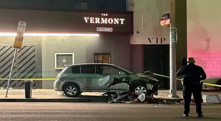Insiden Tabrakan Mobil di Luar Klub Malam Los Angeles