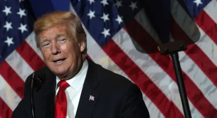 Gelombang Tarif Trump: Dinamika Perang Dagang Amerika Serikat