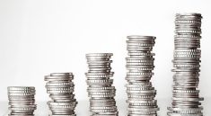 Small Party Funding : How They Raise Money in 2025