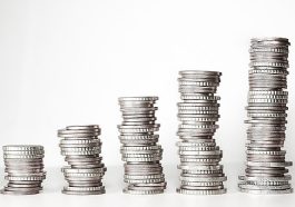 Small Party Funding : How They Raise Money in 2025